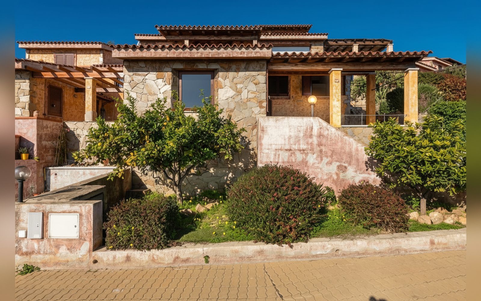 Il Pashà — la casa e il giardino